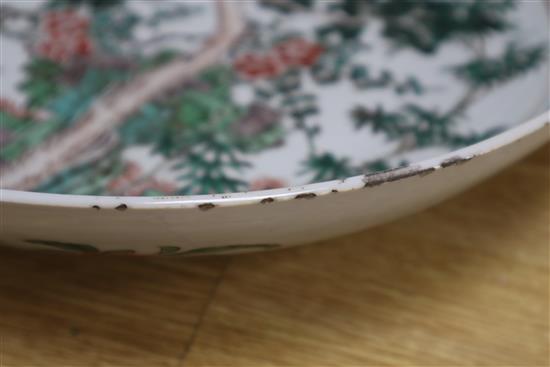 A Chinese famille verte dish, Kangxi period, D. 36cm, cracked